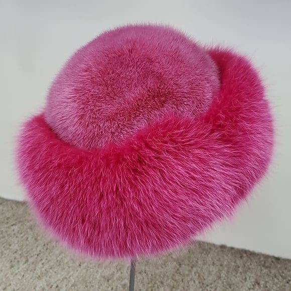 Ugent Furs pink fur hat