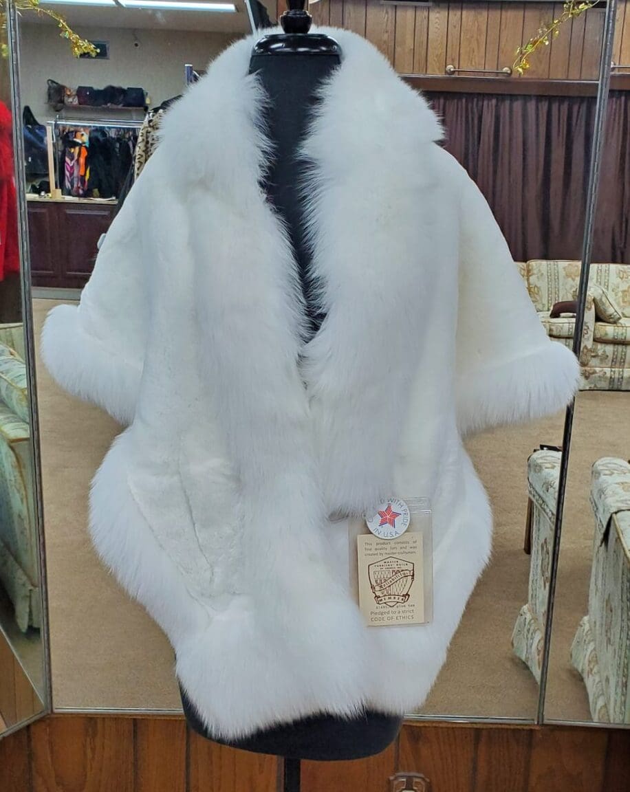 white bridal fur wrap wedding Ugent Furs