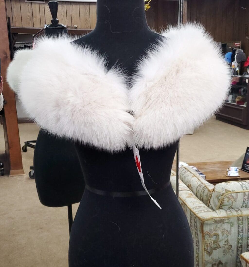 Bridal fur wedding stole Ugent Furs