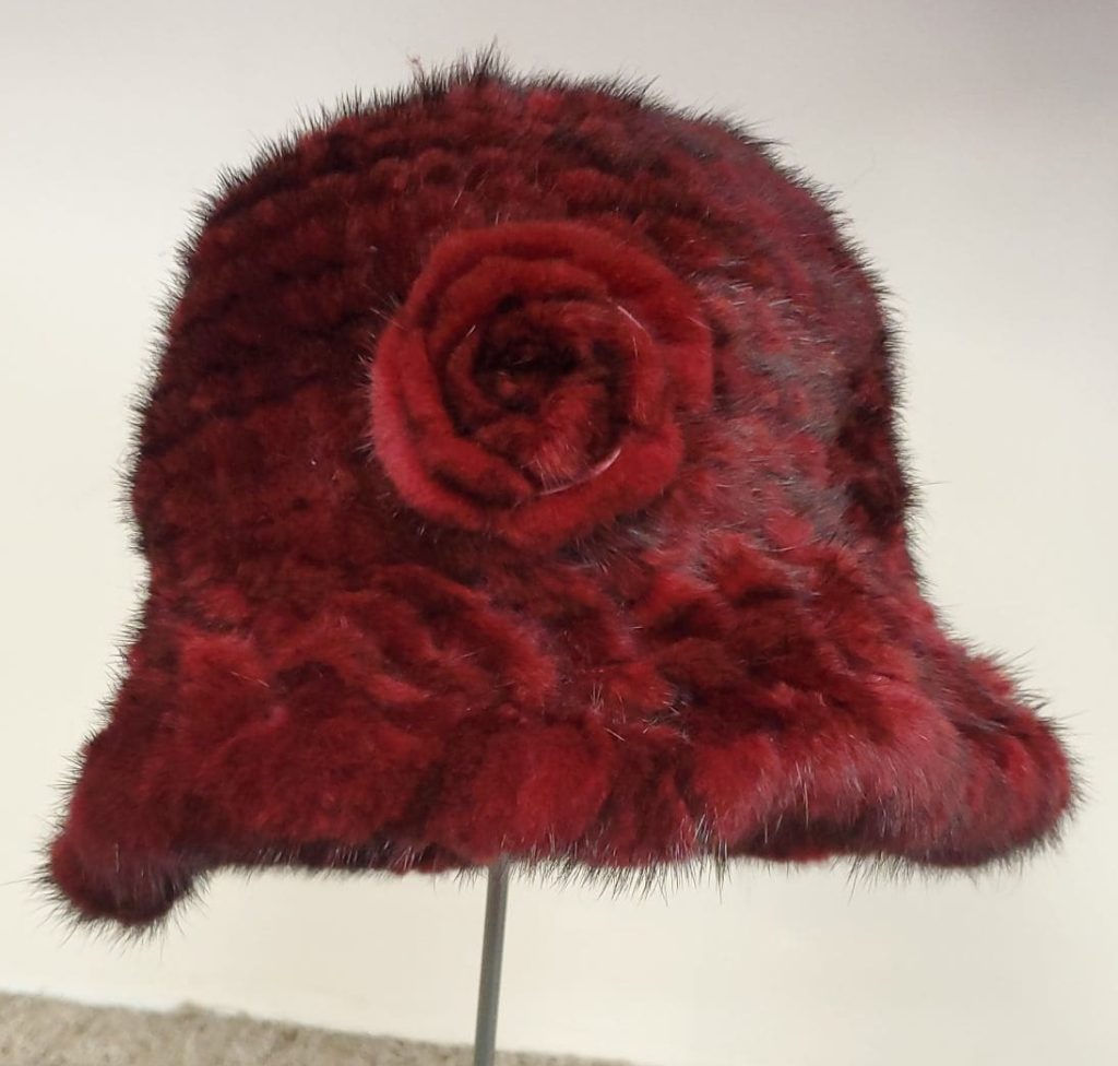 Hima knitted mink fur hat